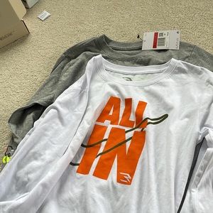 youth boys large long sleeves T-shirt Nike